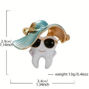 Adorable Tooth In a Sun Hat Pin Brooch Dentist Dental C3015